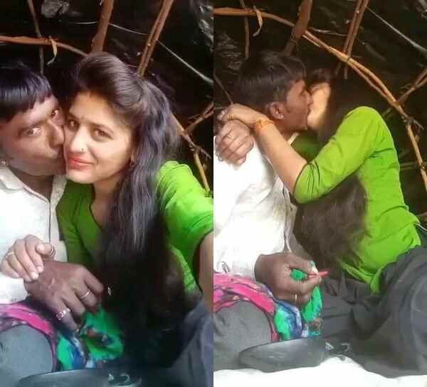 indian sexy porn very beautiful girl enjoy with uncle leaked mms
