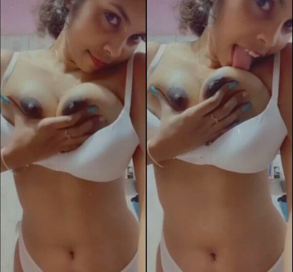 Very hot sexy horny babe indian hidden cam sucking own boobs