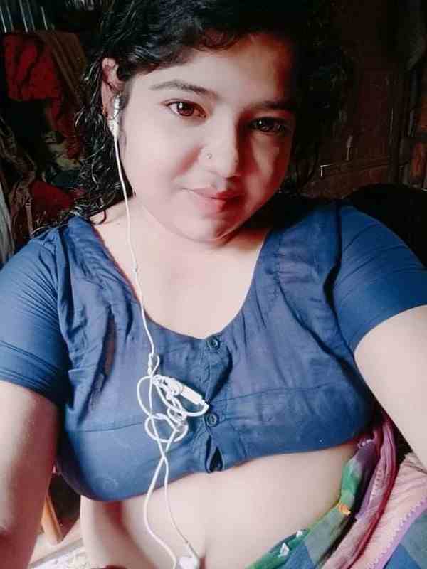 Hottest sexy bhabi pics of naked women full nude pics album (1)