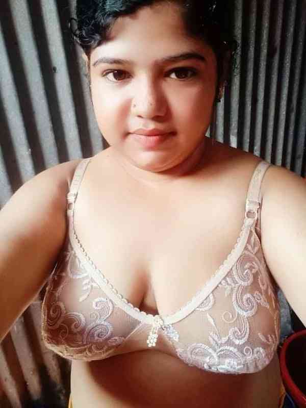 Hottest sexy bhabi pics of naked women full nude pics album (2)