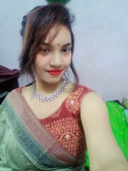 Very cute desi babe pics xnxx all nude pics collections (2)