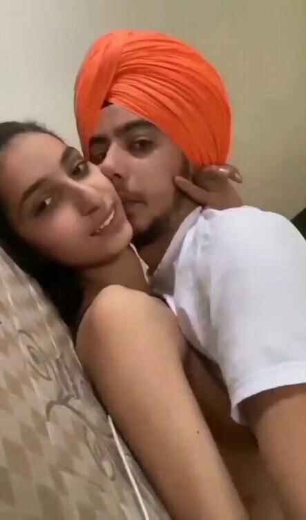 xxx india video Punjabi college lover 18 couple fucking mms