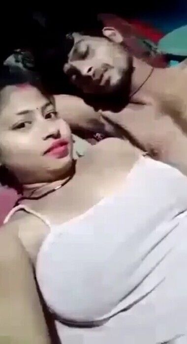 Beautiful unsatisfied horny bhabi porn enjoy with devar mms