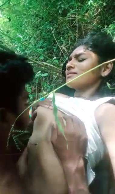 Horny lover couples randi sexy video enjoy outdoor in jungle