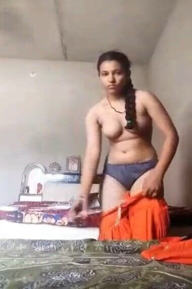Very beautiful village girl xxxsex indian make nude video