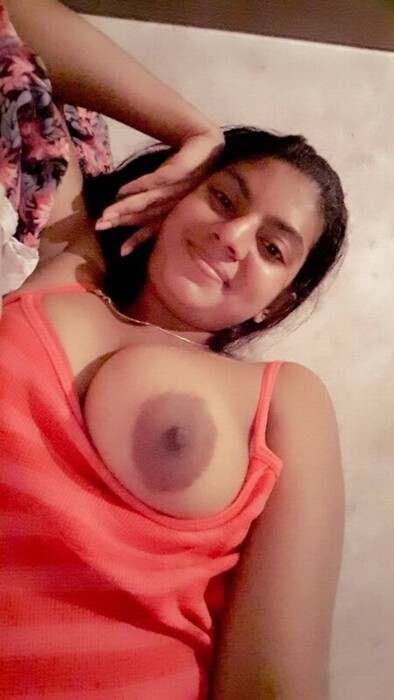 Very hottest big boobs girl nude selfie all nude pics (1)