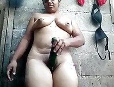 Very horny village bhabi xx video hard fucking with cucumber mms