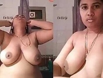Sexy hot www xxx bhabi showing big tits milk tank mms