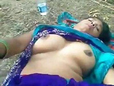 Village beautiful sexy tamil aunty porn sucking fucking lover outdoor