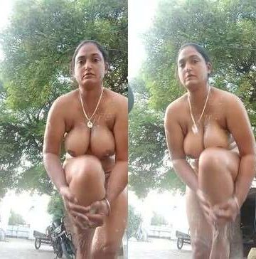 Tamil-mallu-big-tits-x-videos-mallu-bathing-outdoor-mms-HD.jpg
