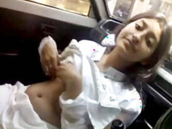 Very-beauty-college-girl-xxxx-video-india-enjoy-with-bf-in-car-mms.jpg