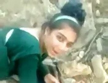 Cute-paki-college-girl-pakistani-pirn-doggy-fucking-bf-outdoor.jpg