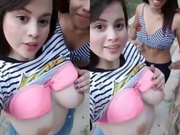 Extremely-cute-18-girl-indian-poran-video-showing-nice-tits-mms.jpg