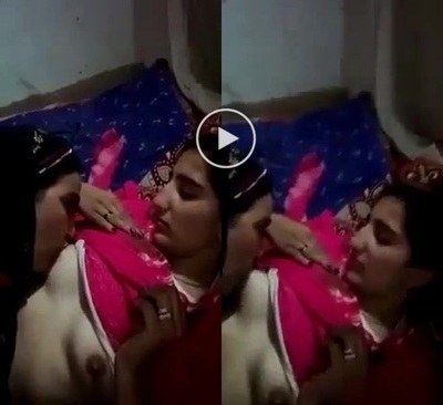 Paki-horny-beautiful-girls-pakistani-x-video-suck-lesbian-viral-mms.jpg