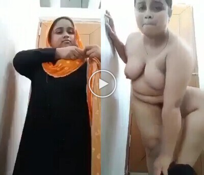 full-hd-panu-desi-Muslim-hot-bhabi-show-boob-pussy-mms.jpg