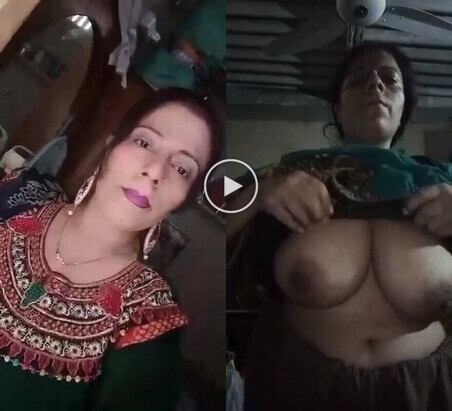 pakistan-local-xxx-video-paki-tanker-aunty-shows-big-tits-mms.jpg