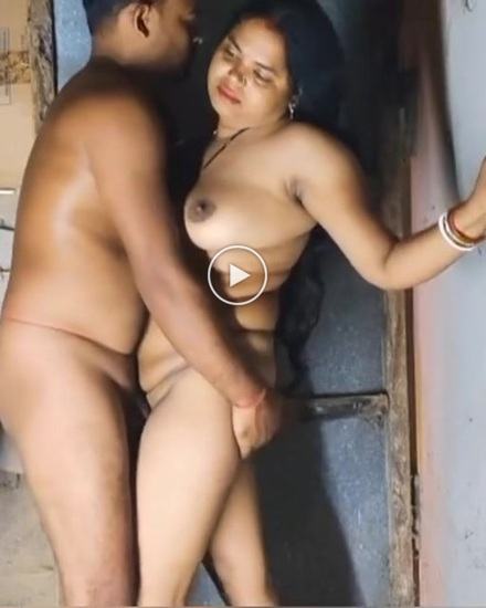 Desi-hot-mallu-desi-bhabhi-nude-videos-stand-fuck-hubby.jpg