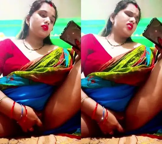 Very-beautiful-horny-xxx-dehati-bhabhi-fingering-pussy-mms-HD-.jpg